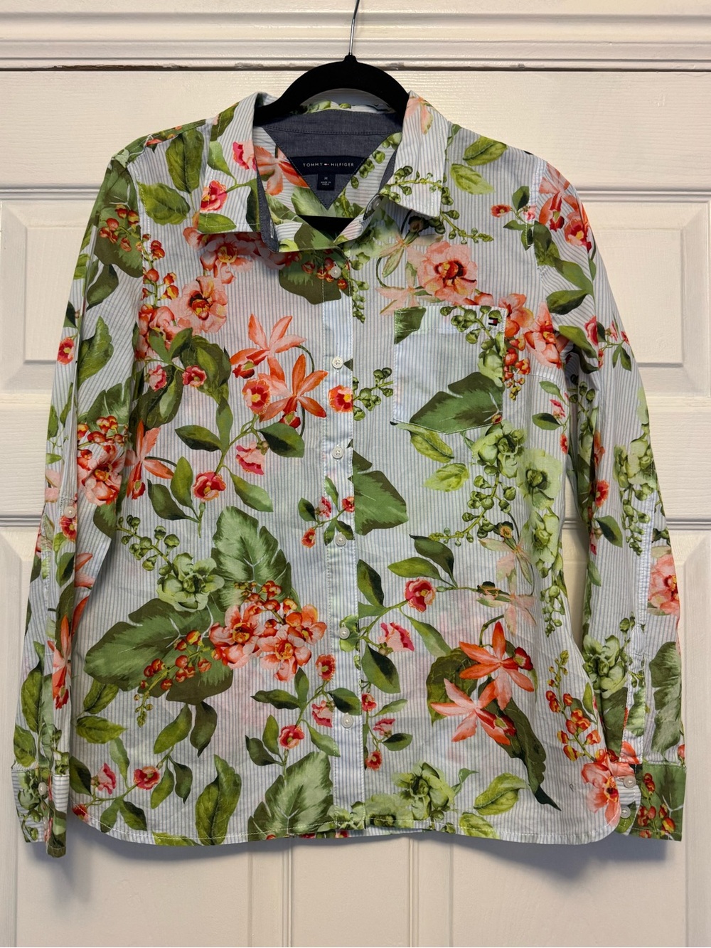 Tommy Hilfiger Women’s White Floral Button-Up Shirt